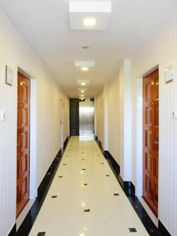 8Day Hotel Yangon Exterior foto