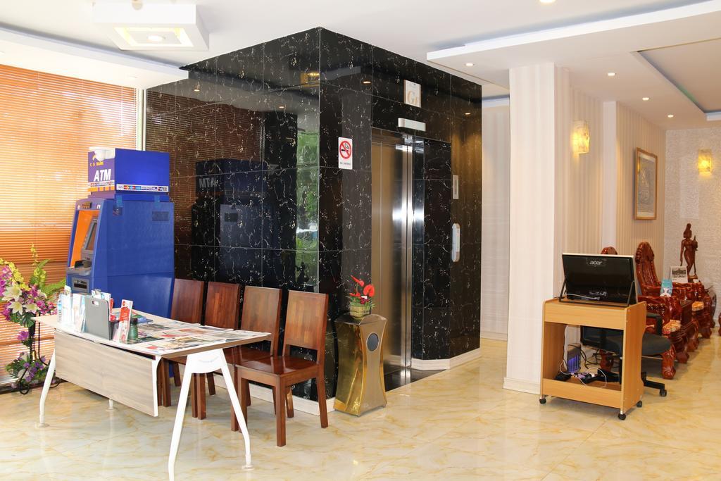 8Day Hotel Yangon Exterior foto