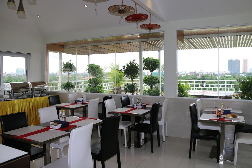 8Day Hotel Yangon Exterior foto